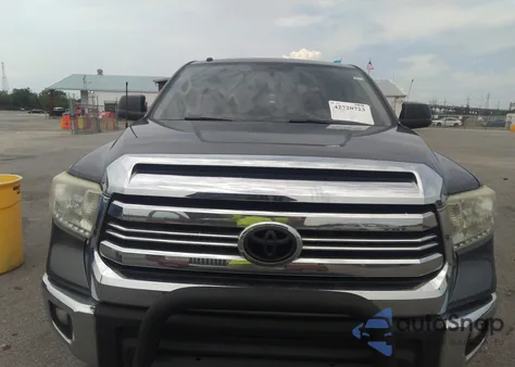 2017 Toyota Tundra Sr5 5.7L V8 z USA, uszkodzony, nr VIN 5TFDW5F16HX673407